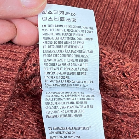 American Eagle Outfitter Rust Colored crew neck lightweight sweater size small - Picture 4 of 12